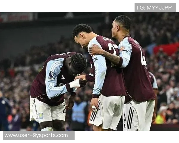 埃梅里指出梅里诺对罗杰斯犯规应再获黄牌引发争议