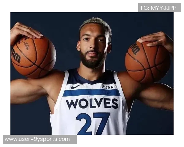 戈贝尔两年首次尝试三分球未中贡献13分12篮板展现进步决心